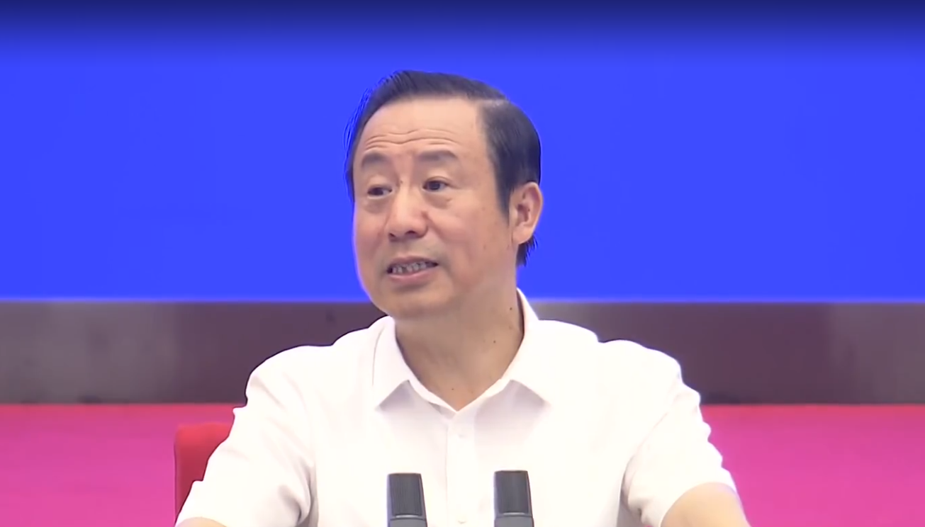 省委書記、省人大常委會主任許達哲講話 省委書記、省人大常委會主任許達哲講話