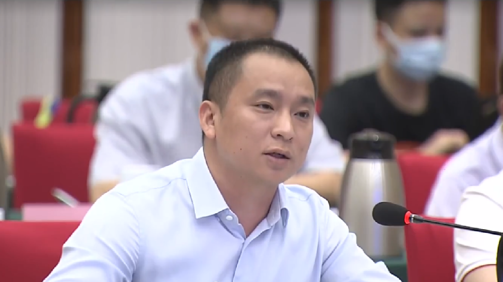 萬鑫精工董事長周清泉發言 萬鑫精工董事長周清泉發言